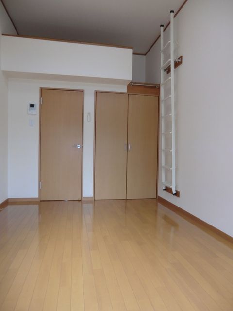 その他部屋・スペース　ロフト付き
