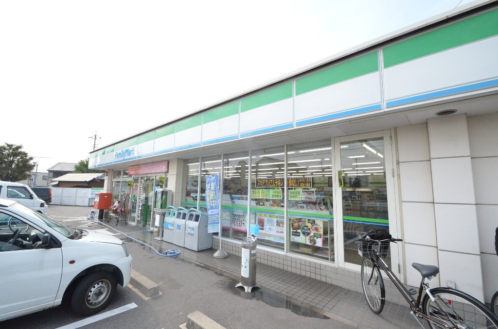 その他　ファミリーマート中村東宿町店（その他）まで674m