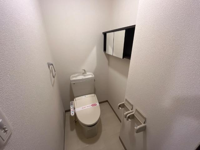 トイレ　シャワー付トイレ