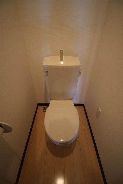 トイレ　清潔感のあるトイレです