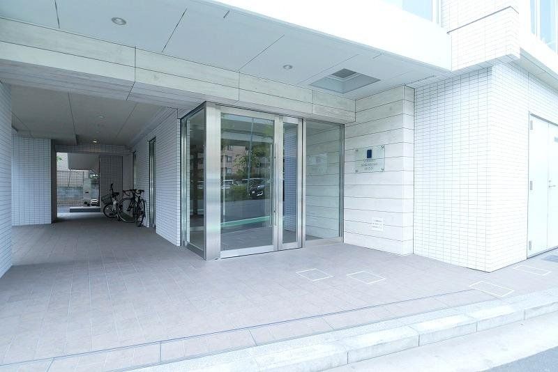 エントランス　エントランス