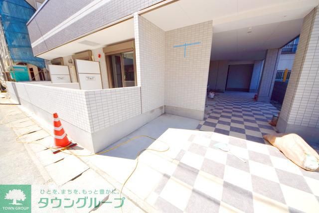 エントランス　エントランス