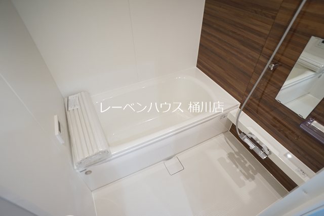 バス・シャワールーム　レーベンハウス桶川店へ　048-787-5511