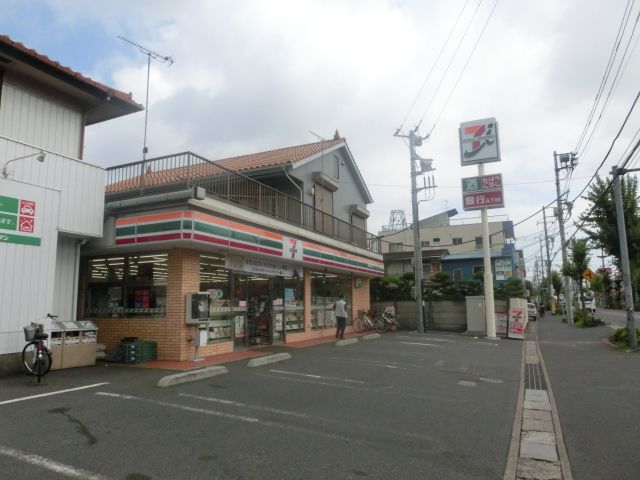 コンビニ　セブン-イレブン草加瀬崎１丁目店（コンビニ）まで540m