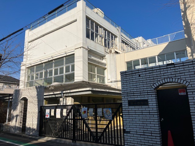 中学校　目黒区立第十中学校（中学校）まで635m