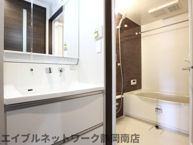 リバブル富士見台の内装写真