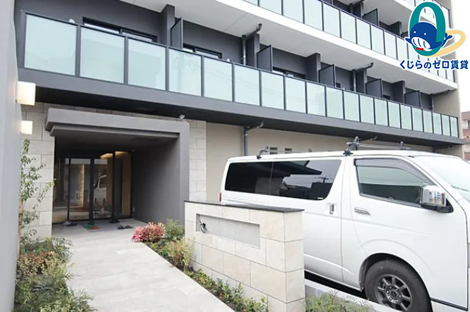 エントランス　名古屋で一番初期費用の安い賃貸専門の不動産会社です(^^)