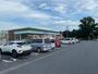 コンビニ　ファミリーマート 亀山能褒野店（コンビニ）まで379m
