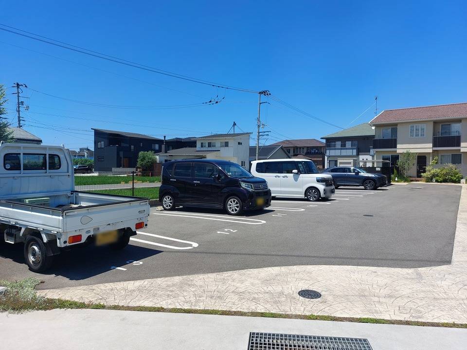 駐車場　駐車場