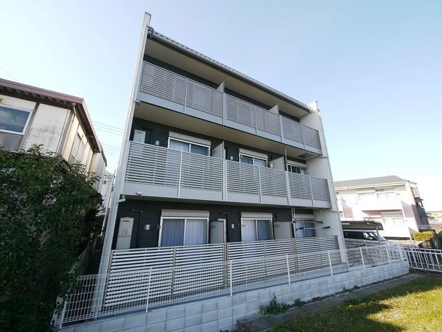 クレイノコモドラウムの外観写真