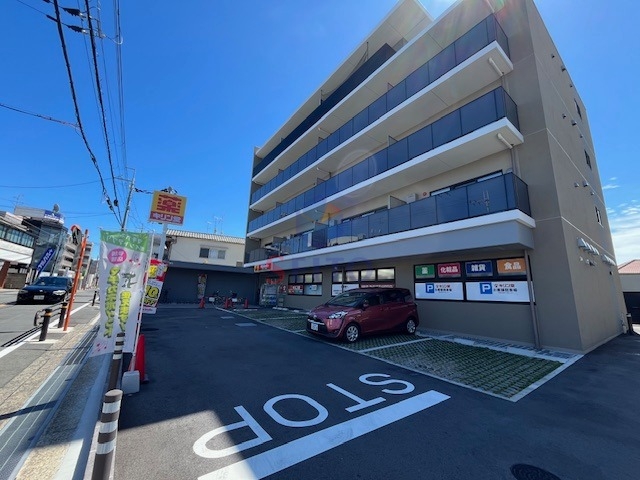 ドラックストア　クスリキリン堂 豊中本町店（ドラッグストア）まで505m