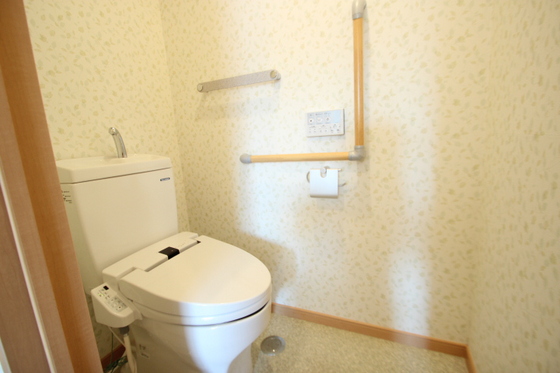 トイレ　※別部屋の写真です。