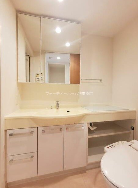 洗面設備　《見学予約受付中》設備充実分譲賃貸マンション！