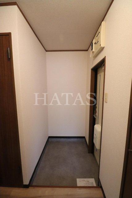 玄関　同物件別部屋です