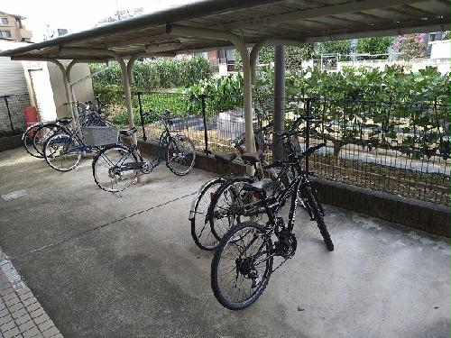 その他共有部分　駐輪場　原付＆自転車のみ駐輪可能