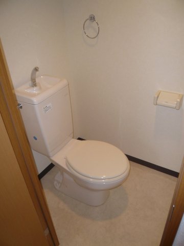 ローズウッド・コートのトイレ写真