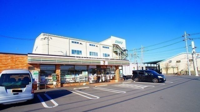 コンビニ　セブンイレブン（コンビニ）まで1350m