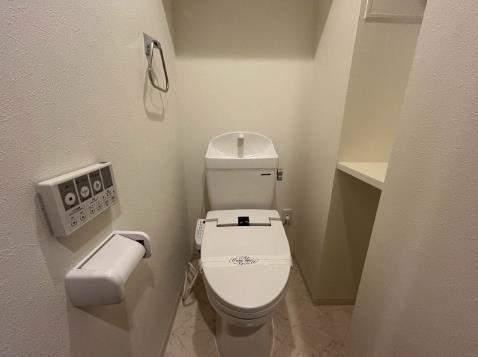 トイレ　温水洗浄便座付きの洋式トイレ♪（同仕様）画像