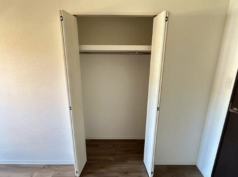 収納　上部に小物なども収納できるクローゼット♪（同仕様画像）