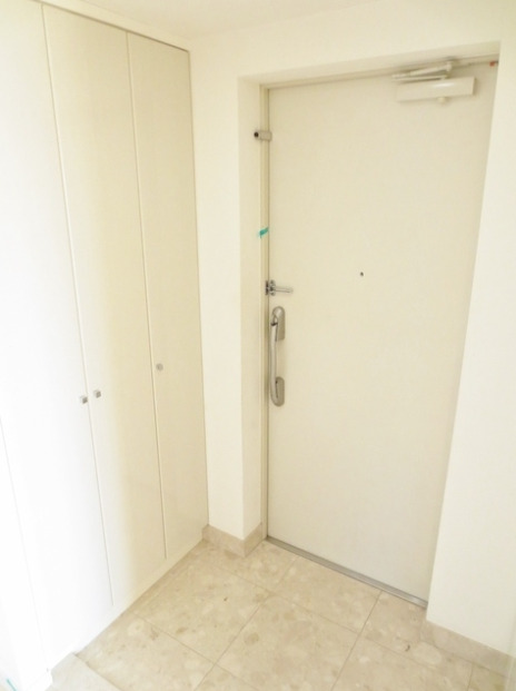 玄関　別号室参照