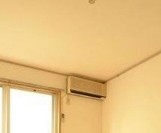その他　エアコン付き
