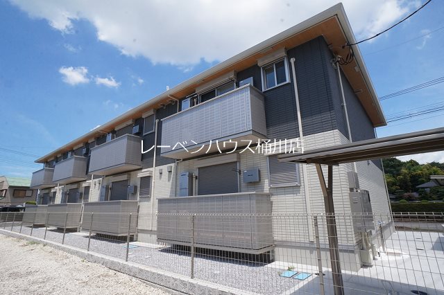 建物外観　レーベンハウス桶川店へ　048-787-5511