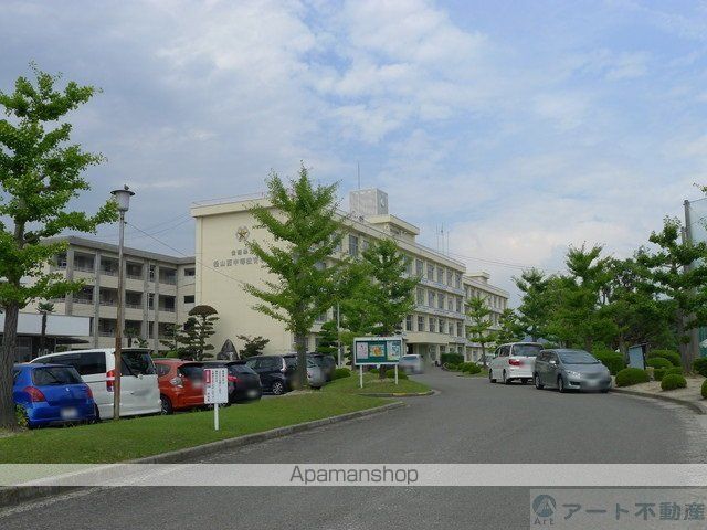 高校・高専　松山西中等教育学校（高校・高専）まで4454m