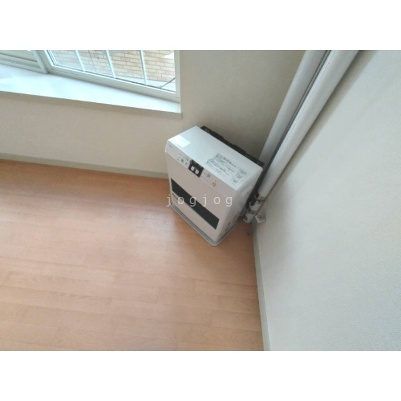 その他設備　冬はあったか石油ストーブです。