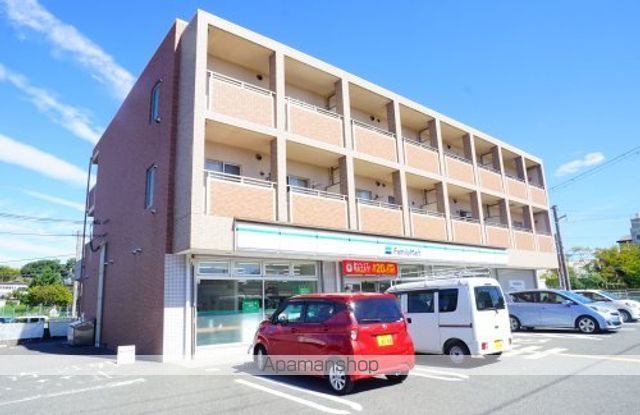 コンビニ　ファミリーマート　奈良法蓮店（コンビニ）まで965m