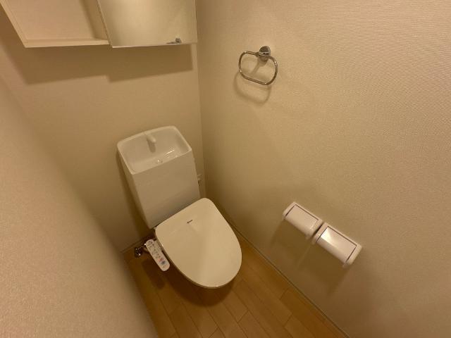 トイレ　シャワー付トイレ