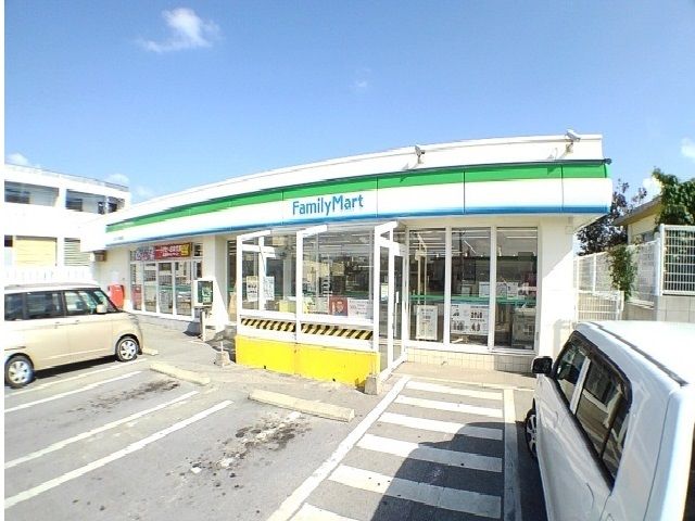 コンビニ　ファミマあげな小学校前店（コンビニ）まで450m