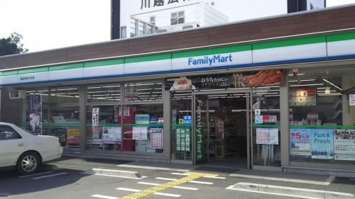 コンビニ　ファミリーマート 川越元町札の辻店（コンビニ）まで768m