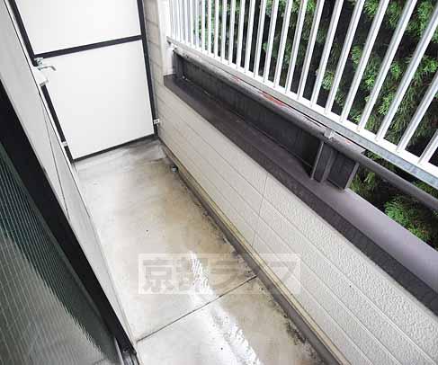 バルコニー　洗濯機はベランダに設置可能です