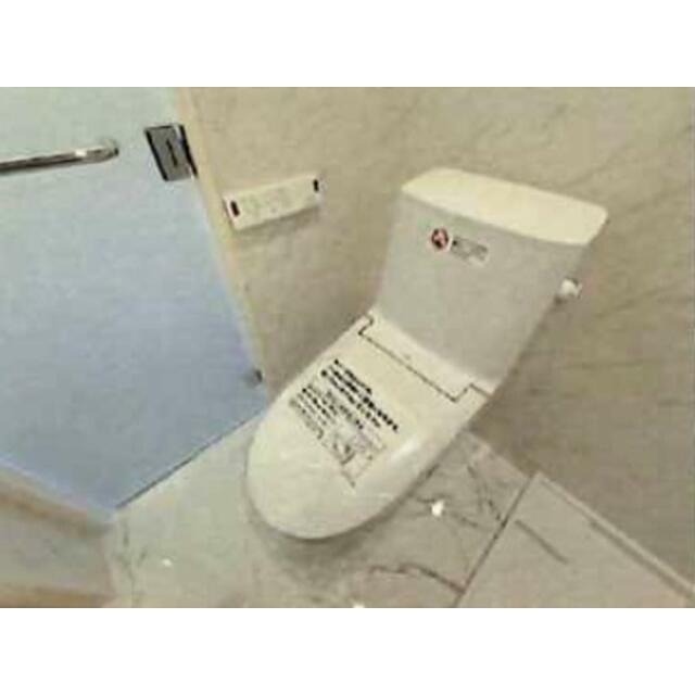トイレ　※同仕様写真