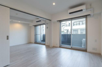 居室・リビング　写真は同タイプ住居です。
