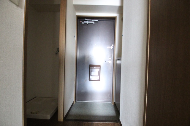 万宝マンションの玄関写真