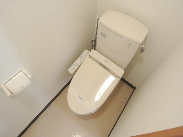 トイレ　参考写真