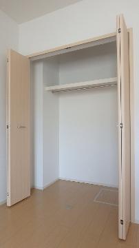 収納　コートも掛けれる収納♪
