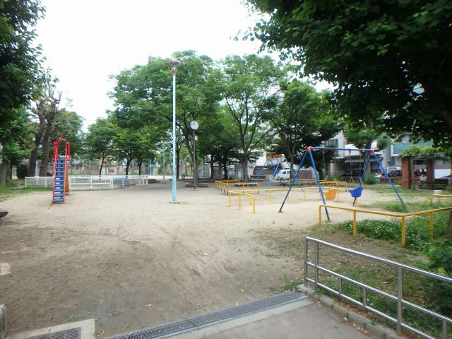 公園　三津屋中央公園（公園）まで335m
