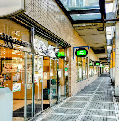 スーパー　パントリー都島店（スーパー）まで652m