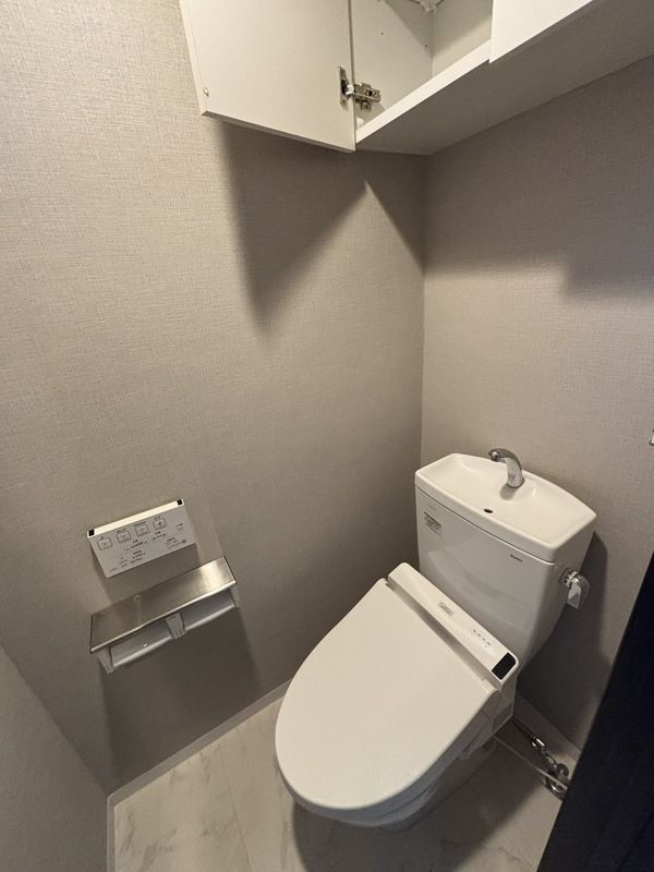 トイレ　コンパクトで使いやすいトイレです
