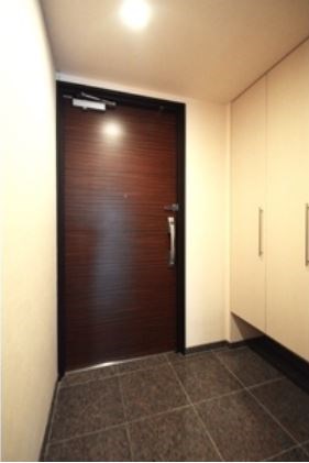 玄関　※参考写真※