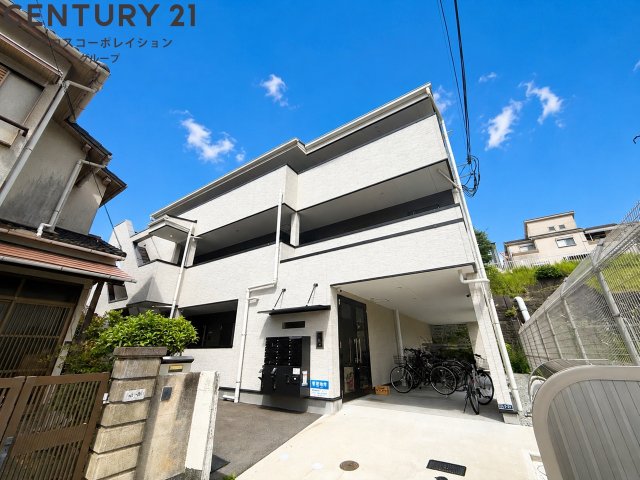 建物外観　オートロックで安心です！