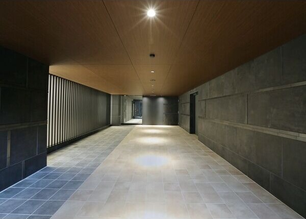 地下鉄桜通線 久屋大通駅 徒歩4分 15階建 築4年の外観写真