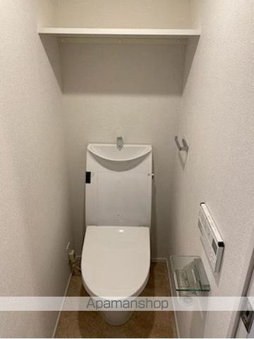 小田急線 下北沢駅 徒歩9分 3階建 築7年のトイレ写真