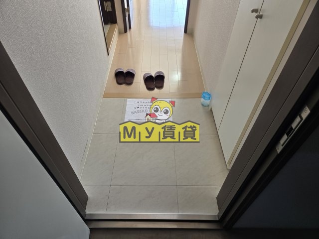玄関　La Douceur今池 ※反転タイプ