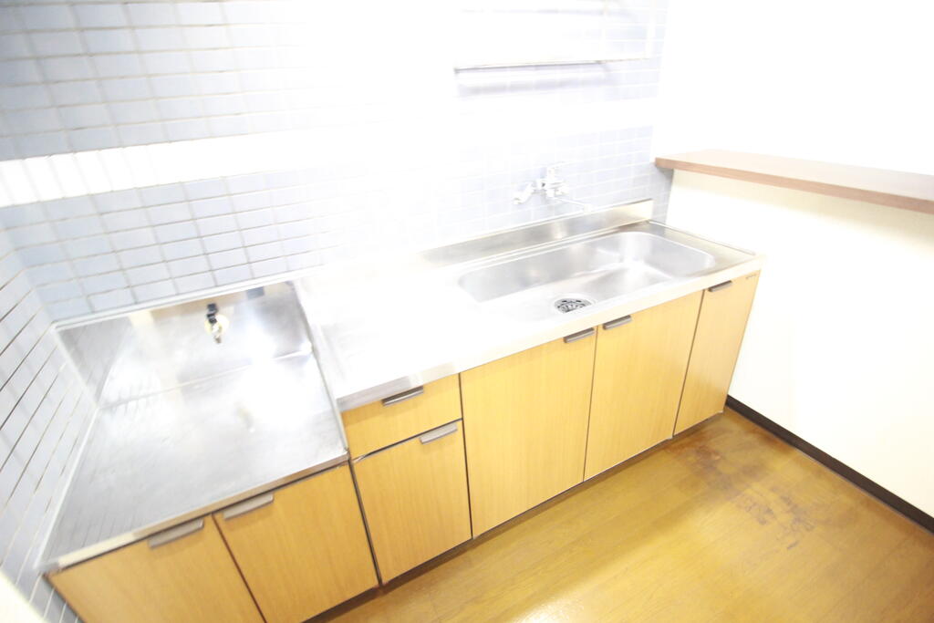 ＪＲ牟岐線 二軒屋駅 徒歩12分 4階建 築31年のキッチン写真