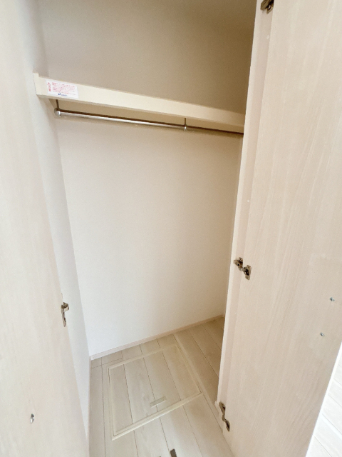 収納　※別部屋の写真です。