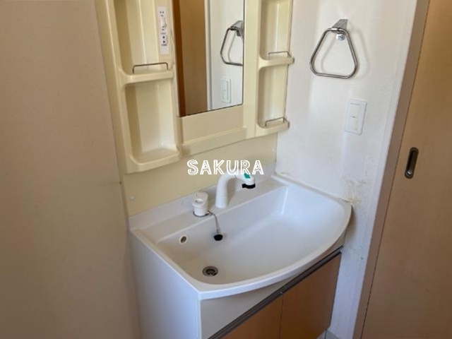 洗面設備　忙しい朝には欠かせない洗面所です♪