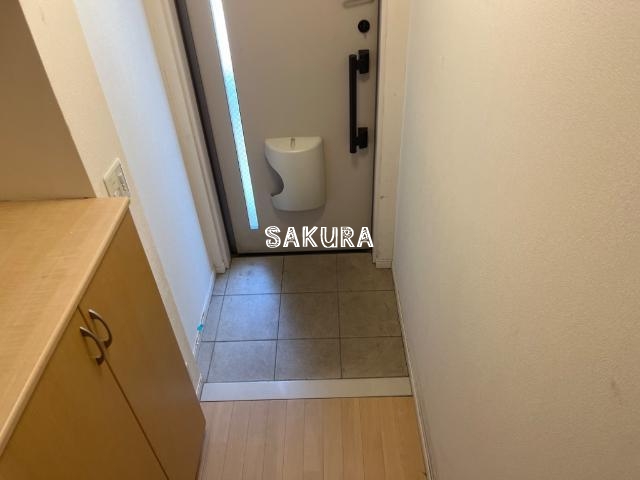 玄関　収納豊富なシューズボックスです♪